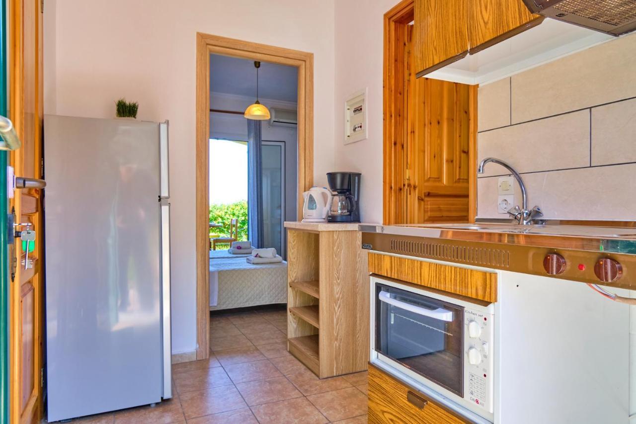 Nikos Kalamaki Corfu Apraos Luaran gambar