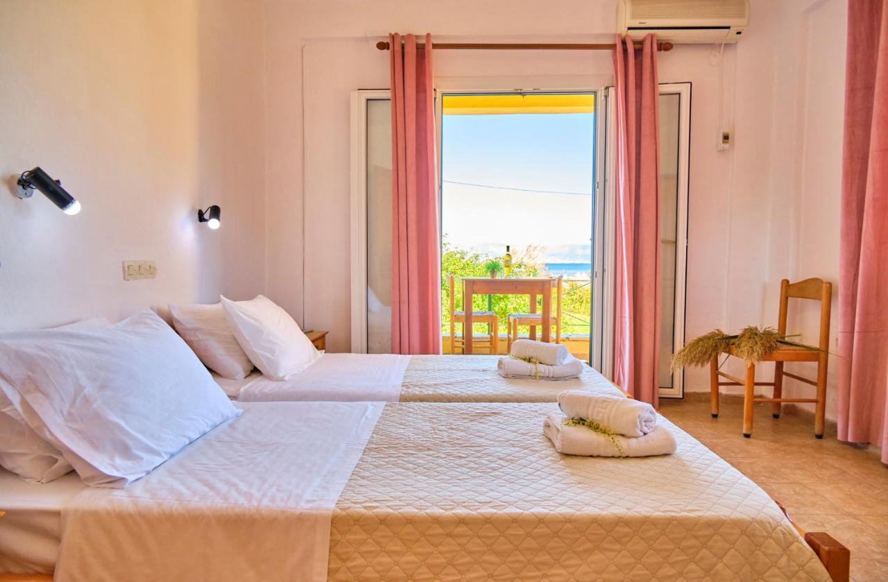 Nikos Kalamaki Corfu Apraos Luaran gambar