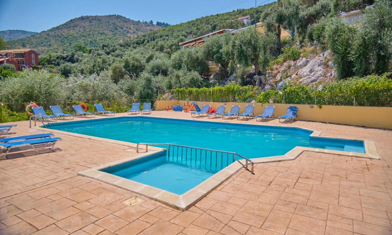 Nikos Kalamaki Corfu Apraos Luaran gambar