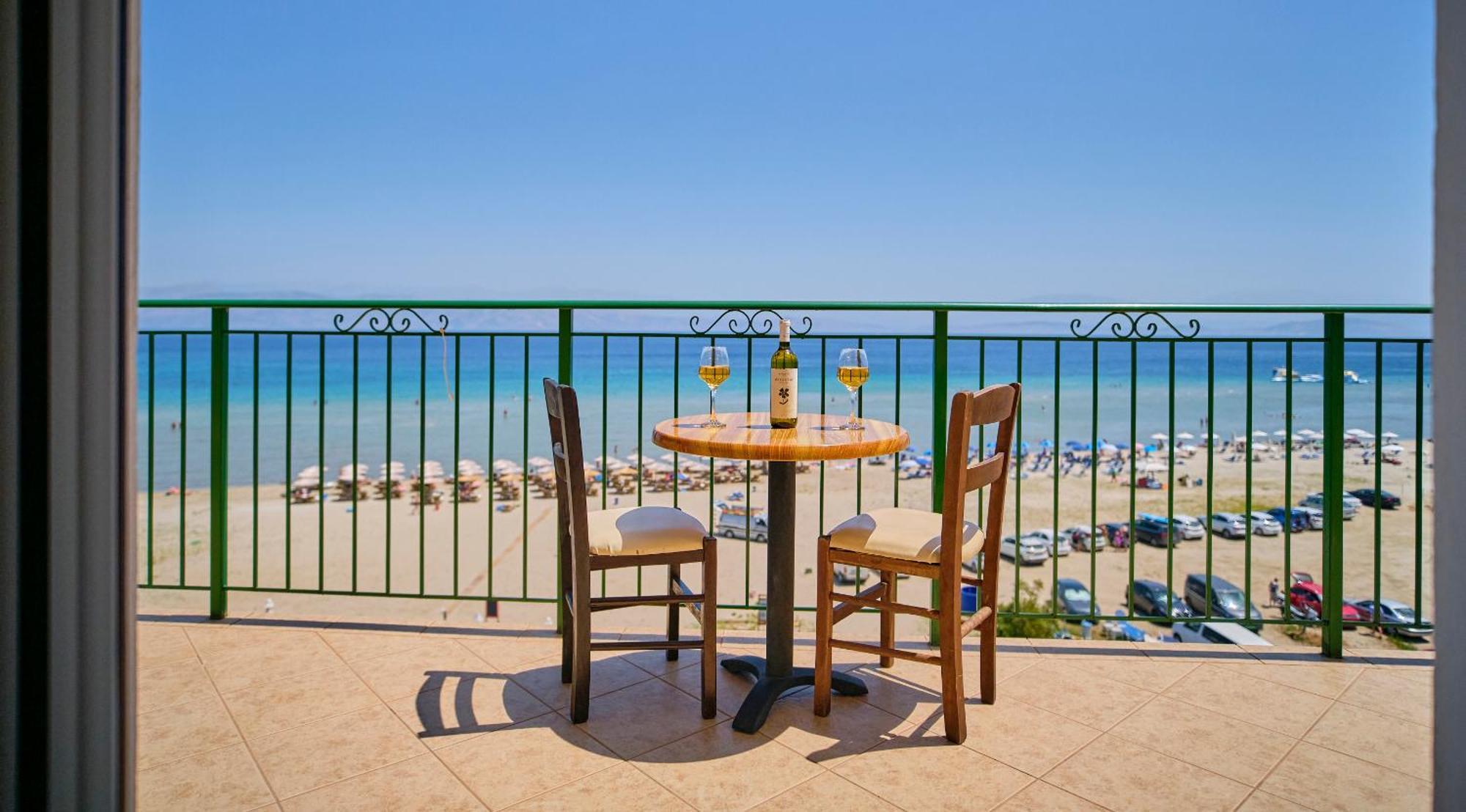 Nikos Kalamaki Corfu Apraos Luaran gambar